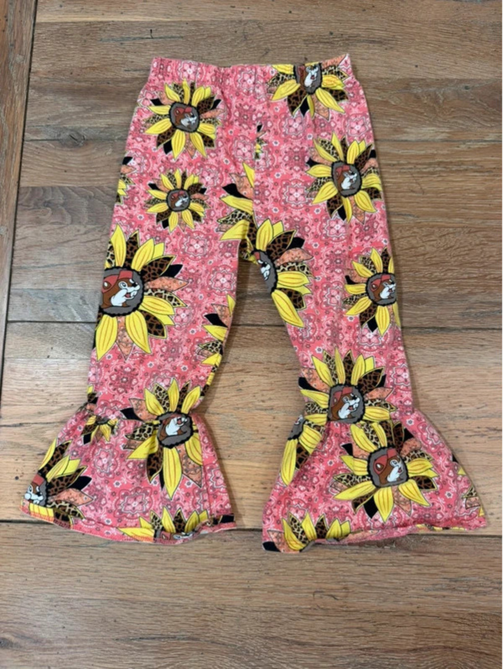 pink Buc-ee's girls' sunflower flare pants Size 4T
